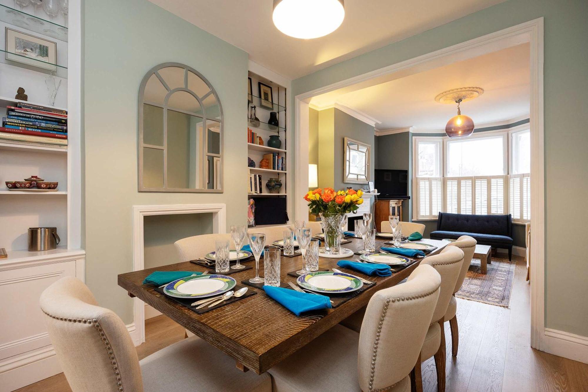 Veeve - The Barnes Family Haven *